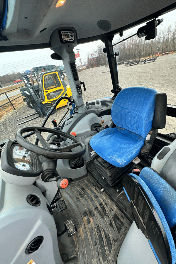 Image of New Holland T4.65 Image 1