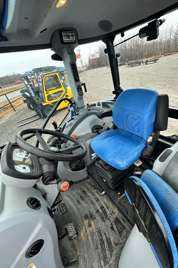 Main image New Holland T4.65