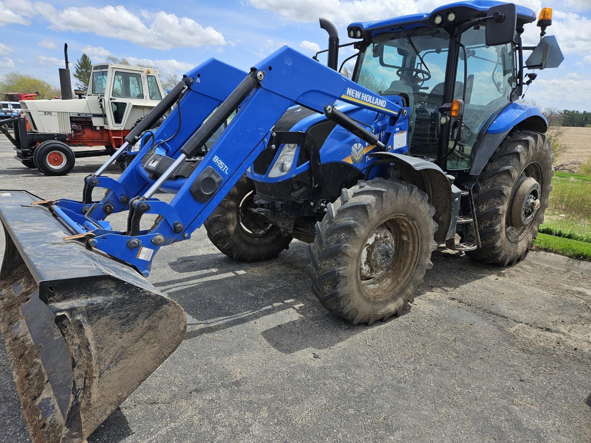 2017 New Holland T6.145 Equipment Image0