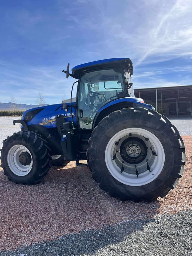 Image of New Holland T7.210 equipment image 1