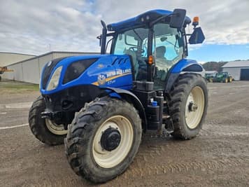Main image New Holland T7.210