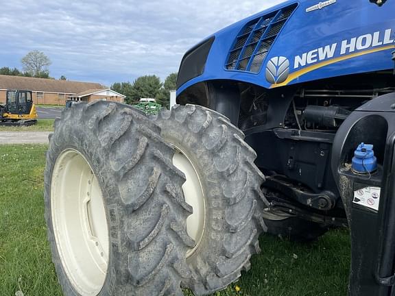 Image of New Holland T8.410 SmartTrax equipment image 1