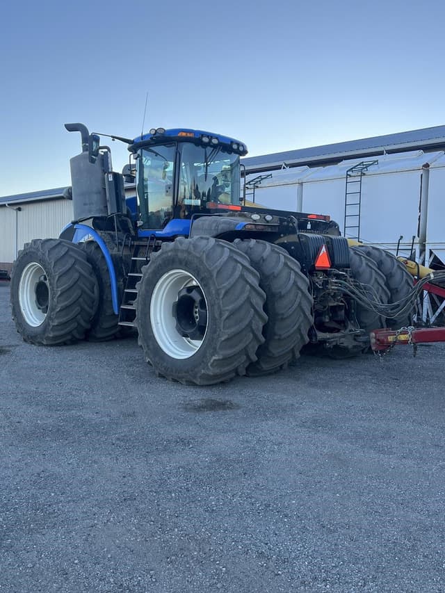 Image of New Holland T9.700 equipment image 2
