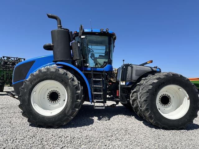 Image of New Holland T9.700 equipment image 2