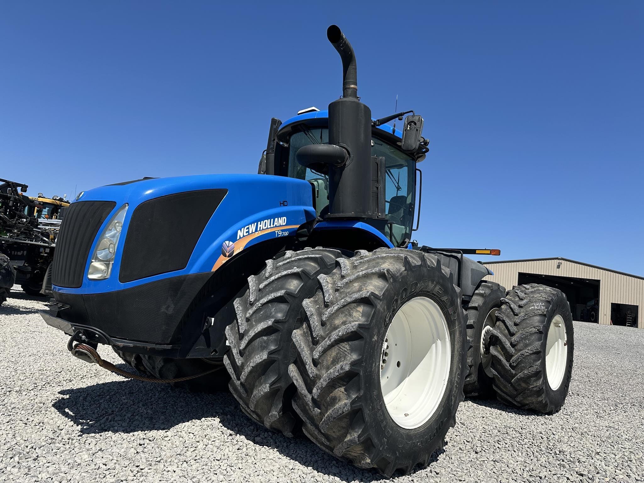 2017 New Holland T9.700 Equipment Image0