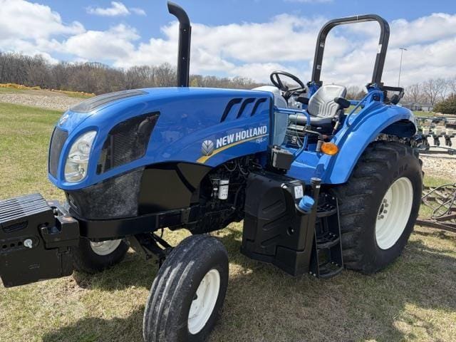 2017 New Holland TS6.110 Equipment Image0