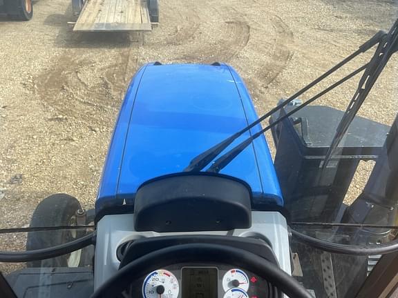 Image of New Holland TS6.110 equipment image 4