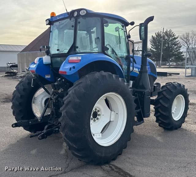 Image of New Holland TS6.120 equipment image 4