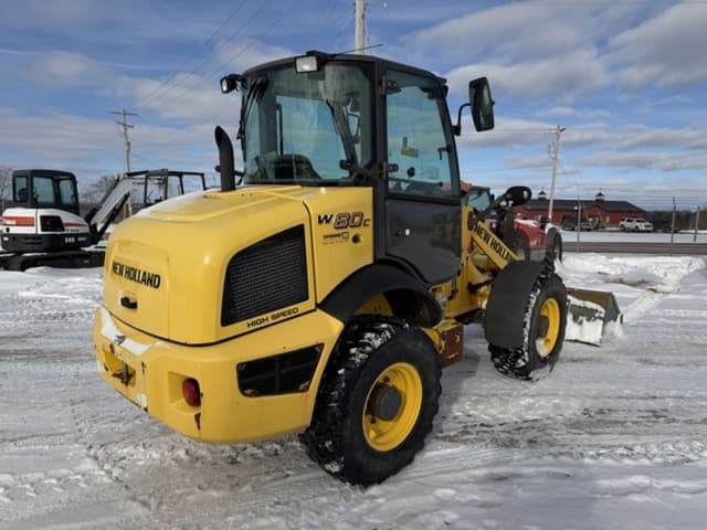 Image of New Holland W80C equipment image 4