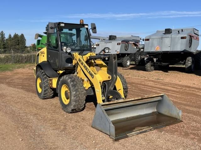 Image of New Holland W80C equipment image 2