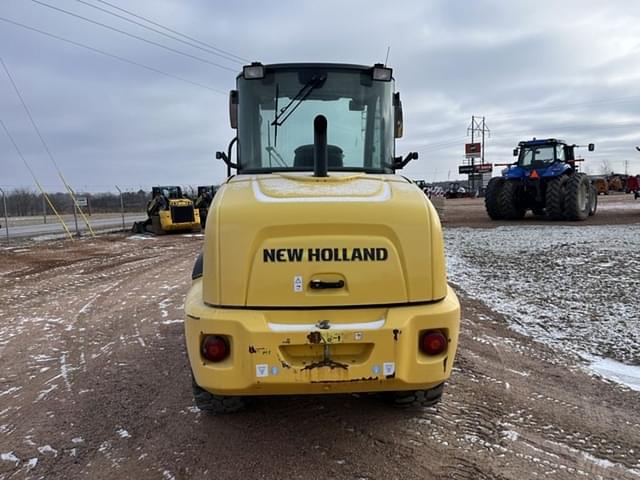 Image of New Holland W80C equipment image 3