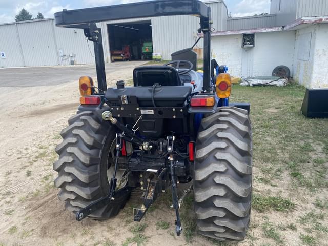 Image of New Holland Workmaster 40 equipment image 4