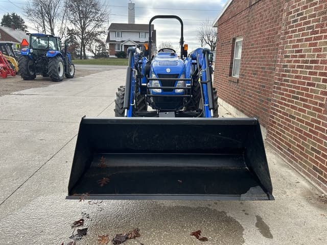 Image of New Holland Workmaster 60 equipment image 2