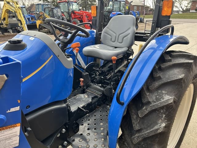 Image of New Holland Workmaster 60 equipment image 3