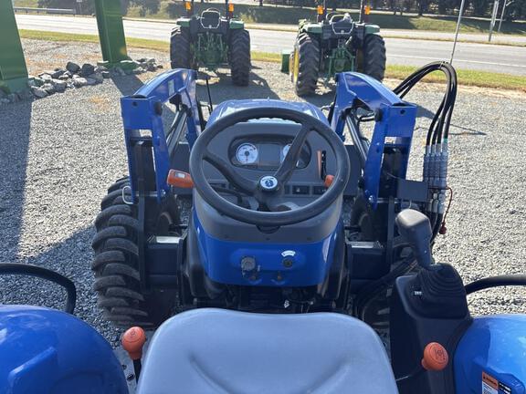 Image of New Holland Workmaster 60 equipment image 4