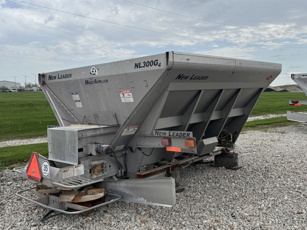 2017 New Leader NL300G4 Equipment Image0