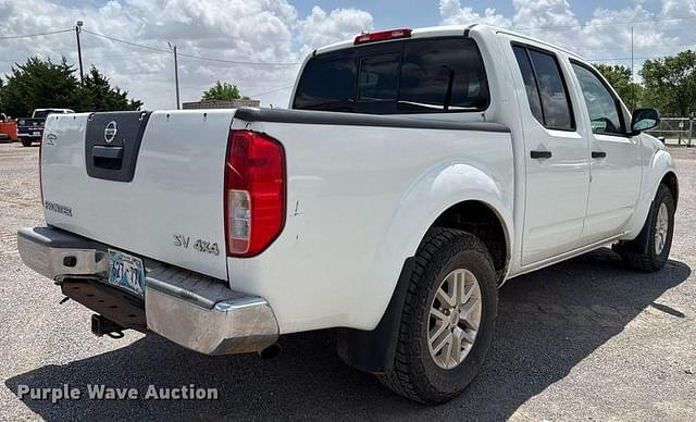Image of Nissan Frontier equipment image 4