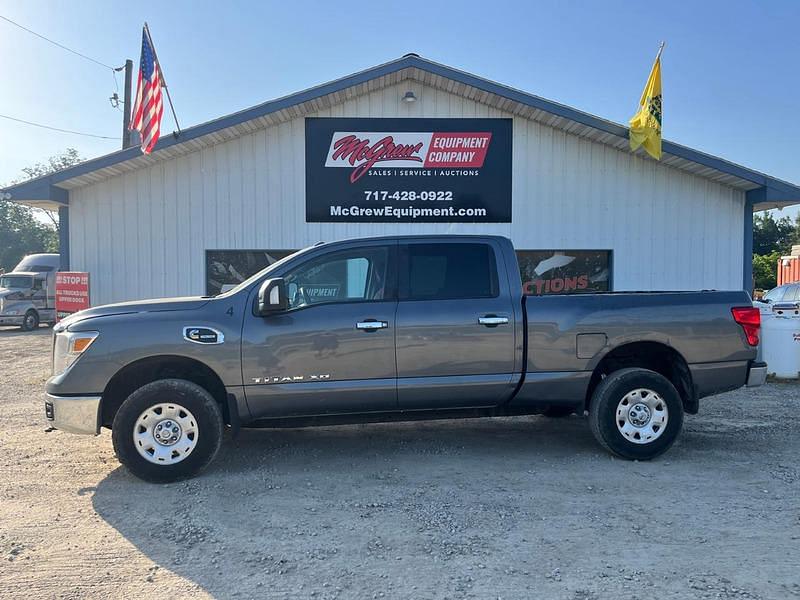 Image of Nissan Titan Primary image