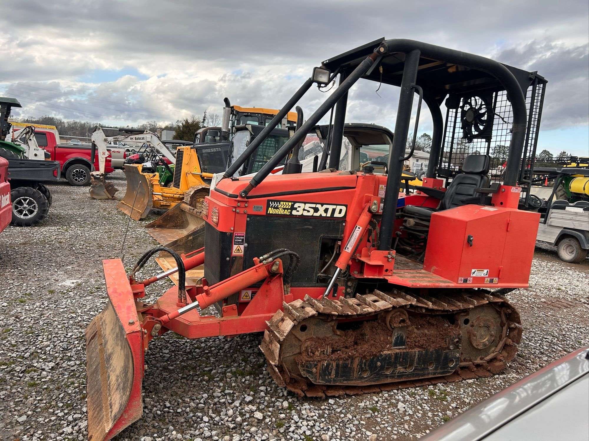 2017 NorTrac 35XTD Equipment Image0