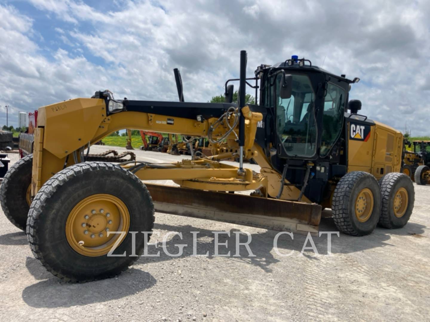 2017 Caterpillar 12M3 Equipment Image0
