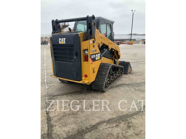 Image of Caterpillar 257D equipment image 2