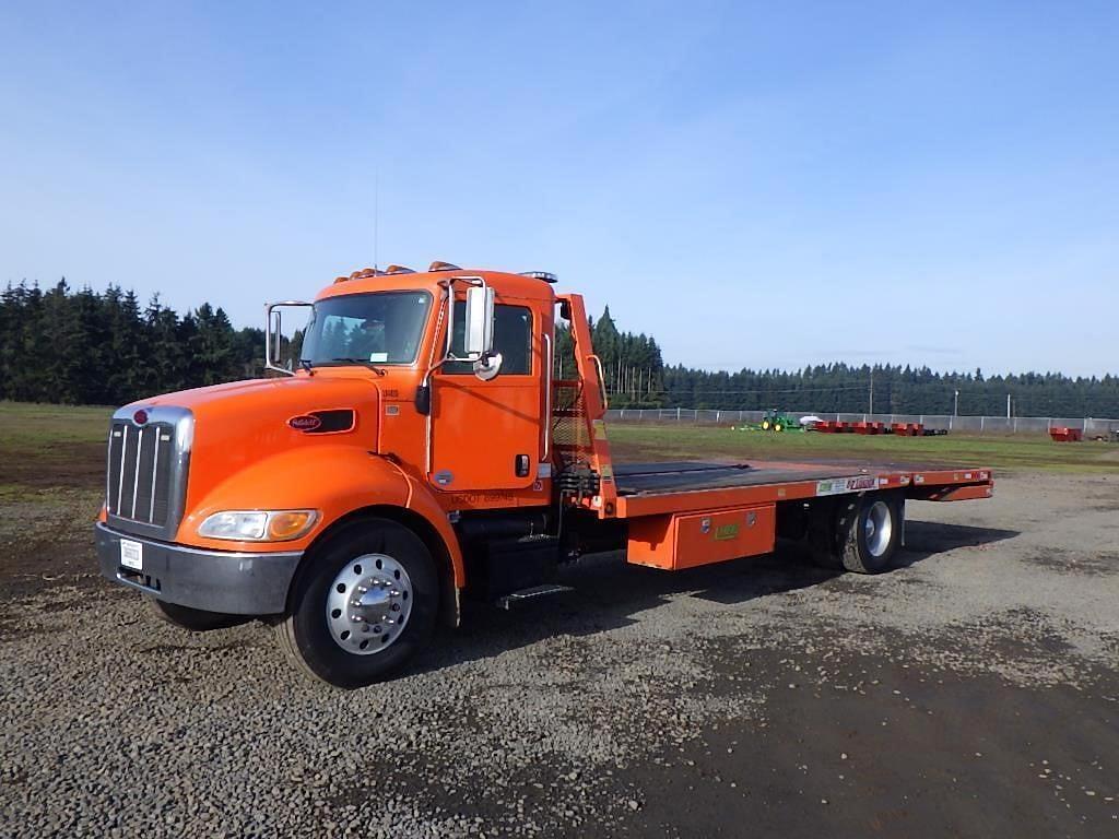 Image of Peterbilt 337 Primary image