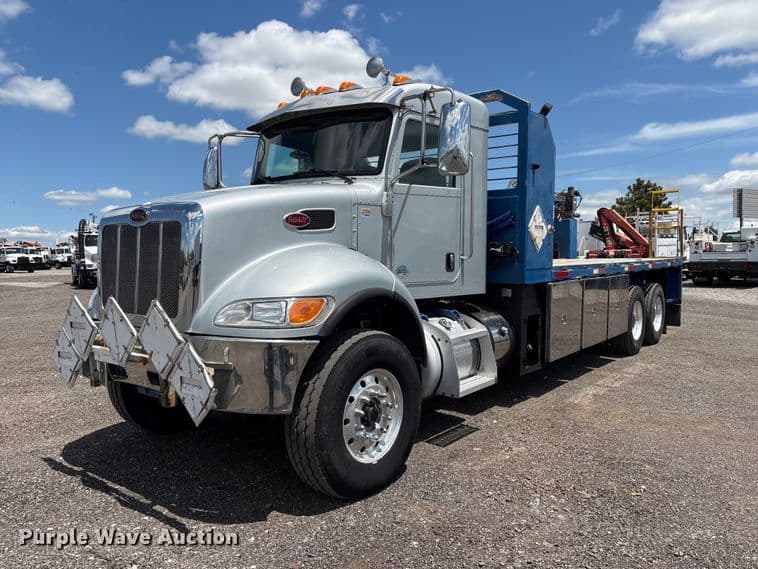 Image of Peterbilt 348 Primary image