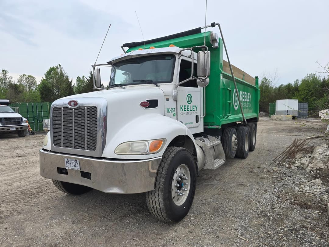 Image of Peterbilt 348 Primary image