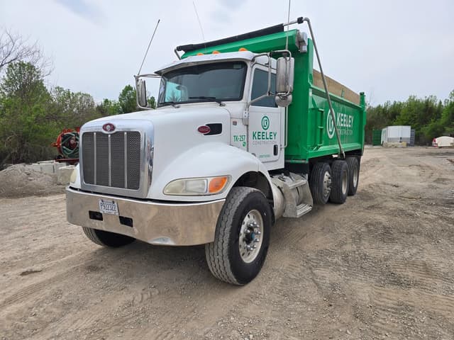 Image of Peterbilt 348 equipment image 1