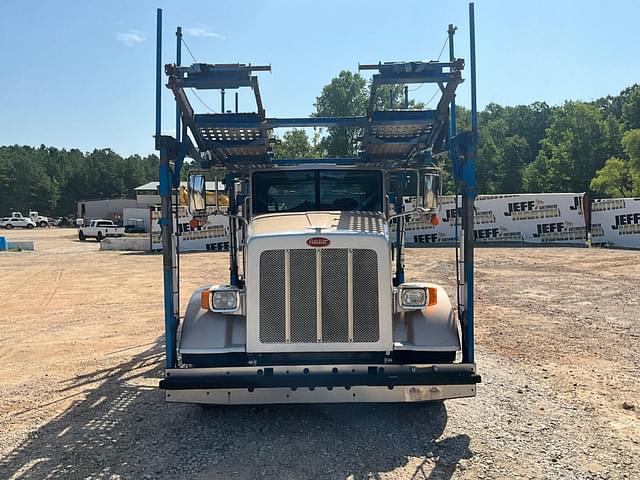 Image of Peterbilt 365 equipment image 2