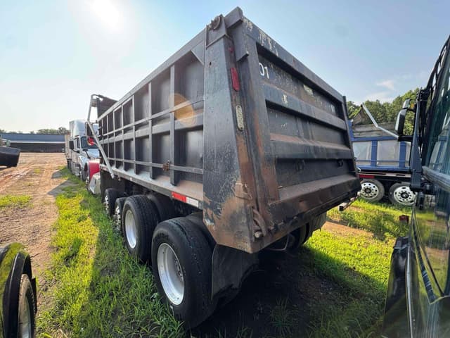 Image of Peterbilt 367 equipment image 2