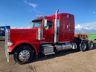 Main image Peterbilt 389