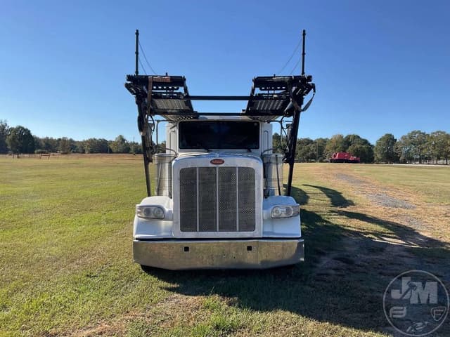 Image of Peterbilt 389 equipment image 3