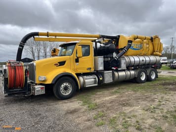 Main image Peterbilt 567