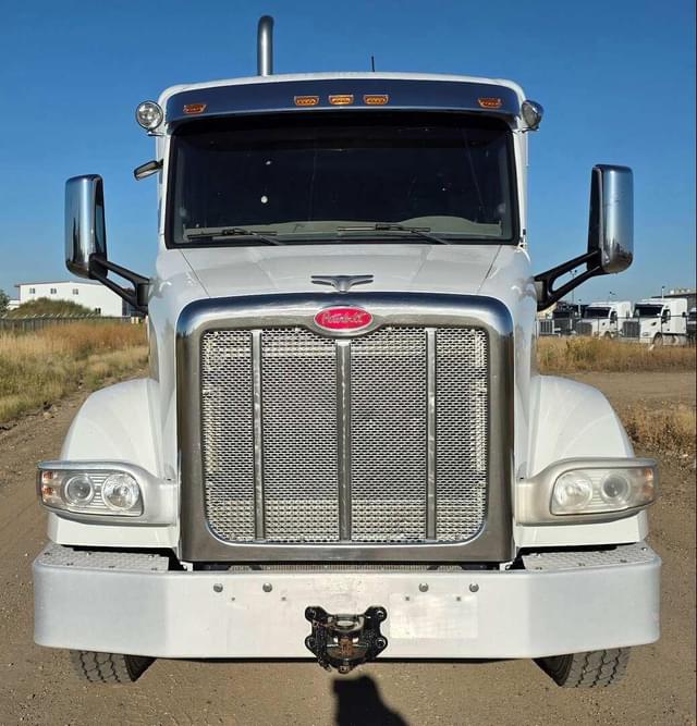 Image of Peterbilt 567 equipment image 1