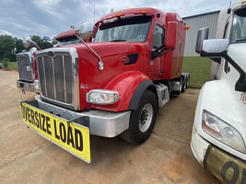 Main image Peterbilt 567