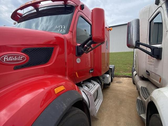 Image of Peterbilt 567 equipment image 1