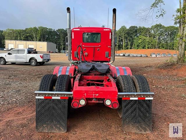 Image of Peterbilt 567 equipment image 4