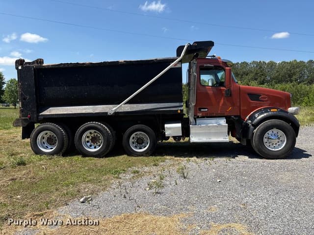 Image of Peterbilt 567 equipment image 3