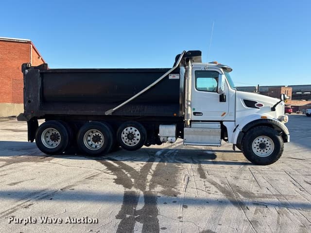Image of Peterbilt 567 equipment image 3