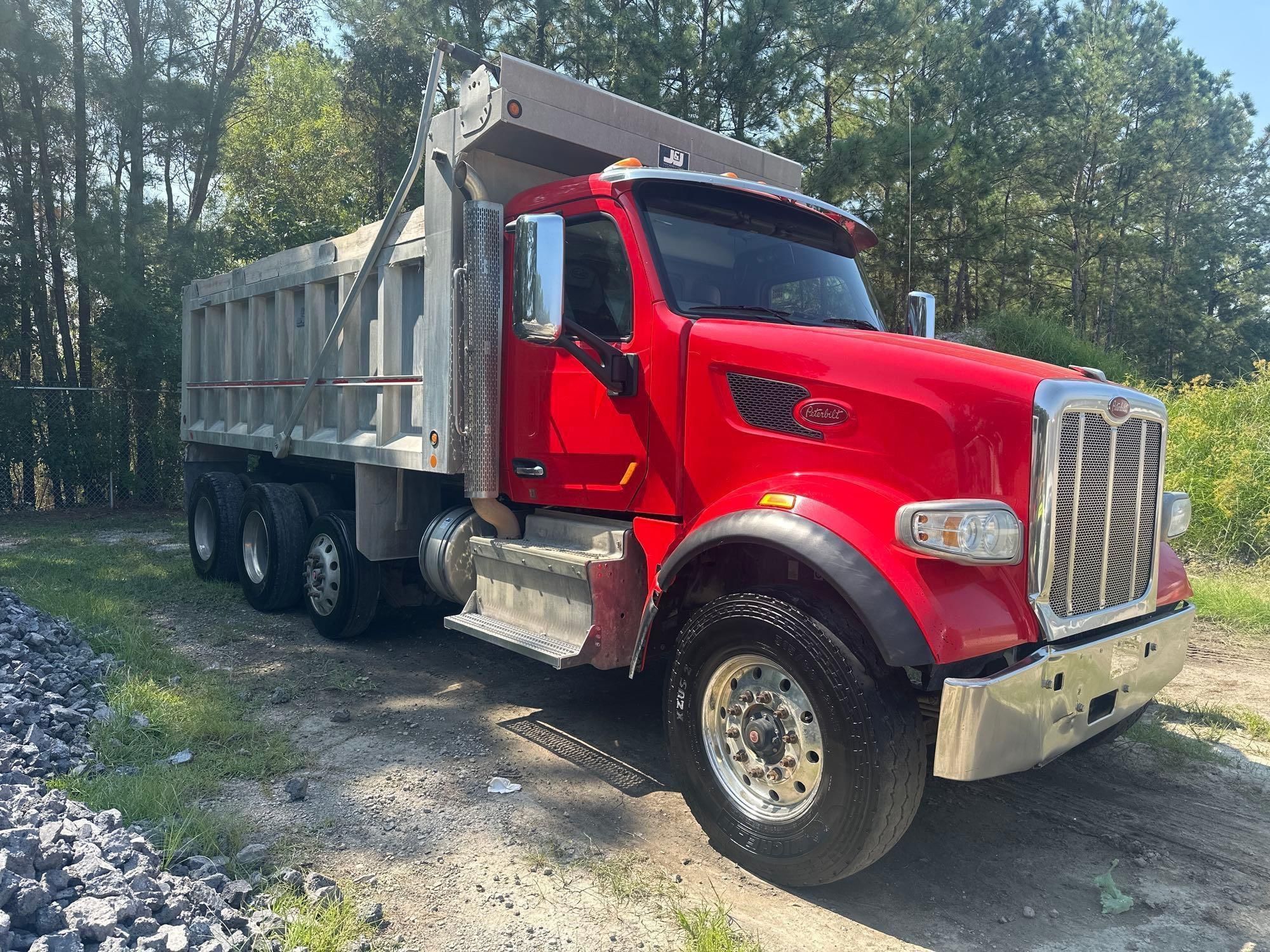2017 Peterbilt 567 Equipment Image0