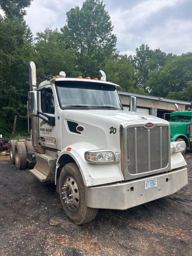 Image of Peterbilt 567 equipment image 2