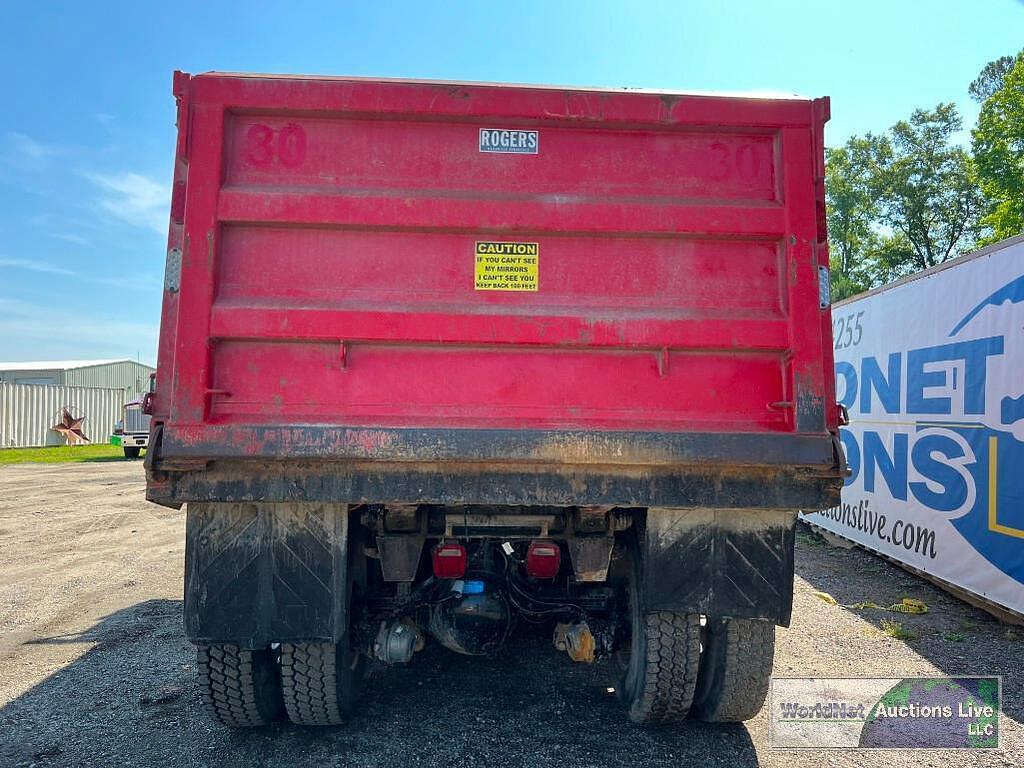 Main image Peterbilt 567 6
