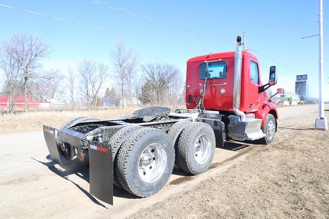 Image of Peterbilt 579 equipment image 2