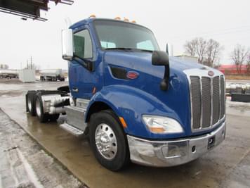 Main image Peterbilt 579