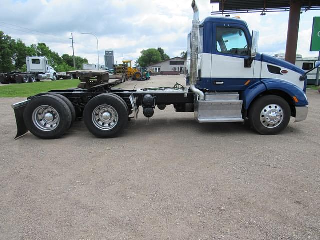 Image of Peterbilt 579 equipment image 4