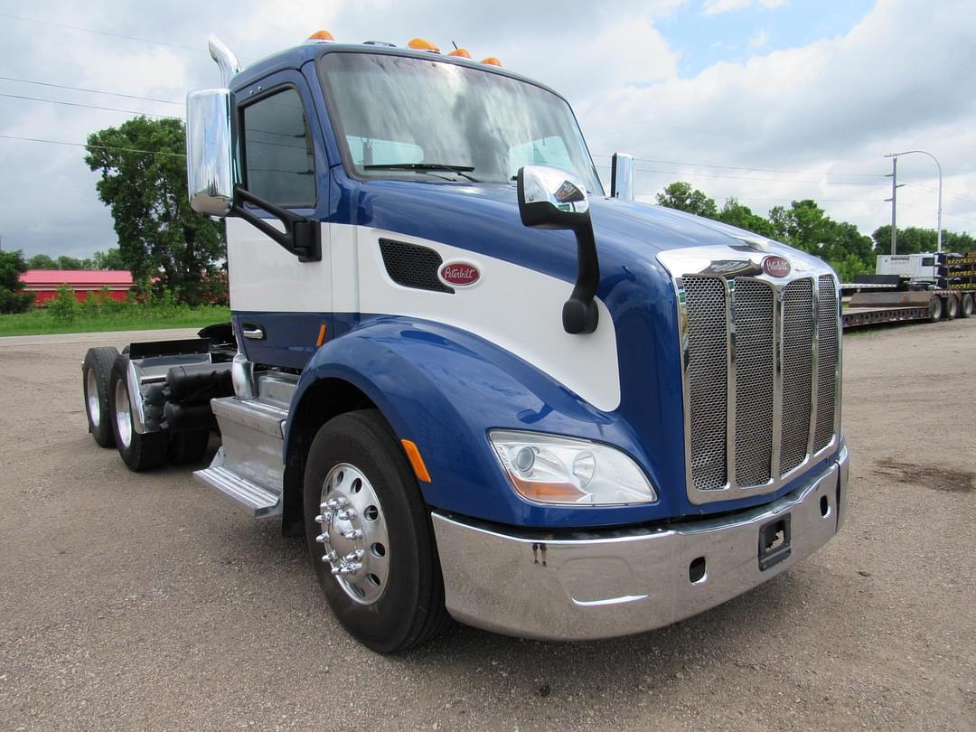 Image of Peterbilt 579 Primary image