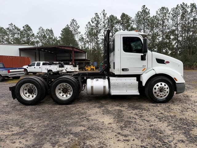 Image of Peterbilt 579 equipment image 3