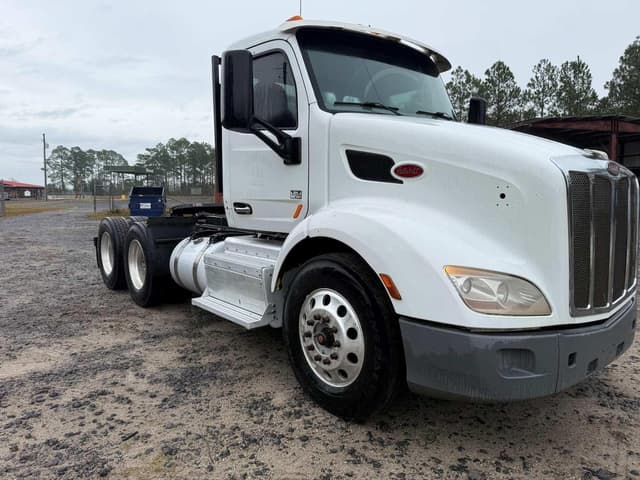 Image of Peterbilt 579 equipment image 2