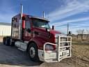 2017 Peterbilt 579 Image